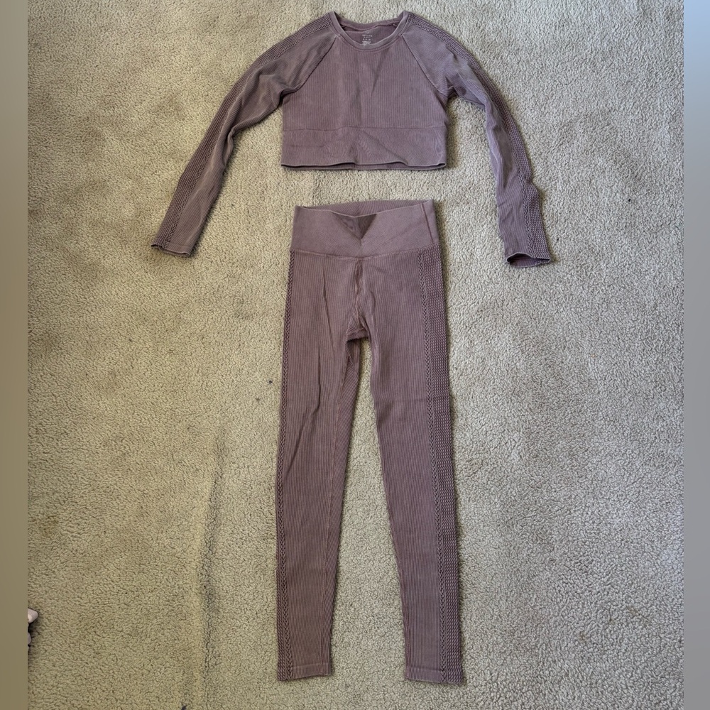 Aerie Mauve Ribbed Workout Set